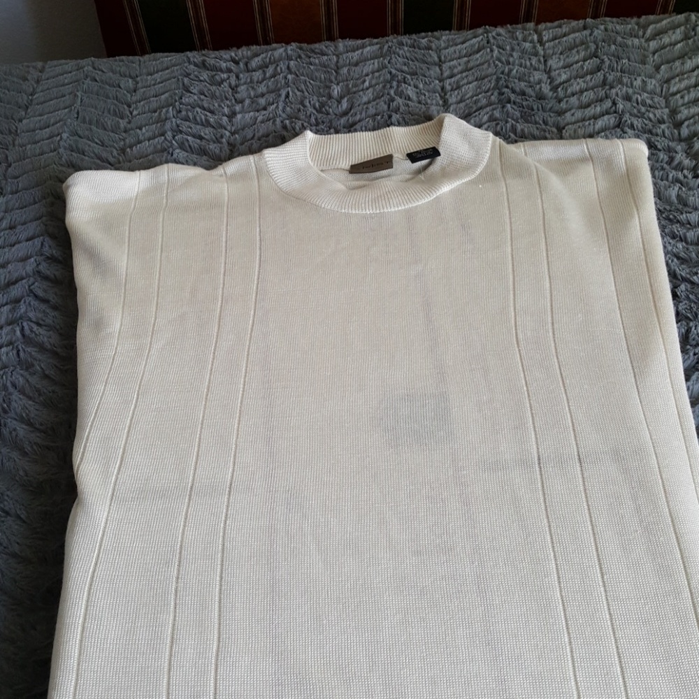 Like New never worn silky mens sweater